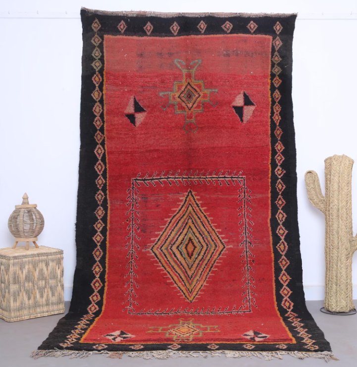 Authentic taznakht rug 5 x 9.4 FT - Vintage moroccan rug - Moroccan rug - Vintage Home Decor - Wool rug - Old moroccan rug - living room rug